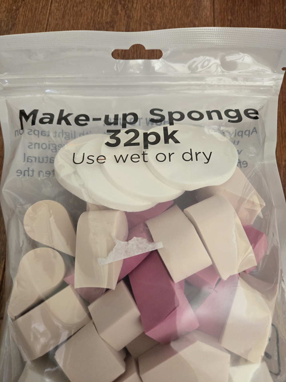 Make-up Sponge 32pk - Assorted Pink & Beige Blenders